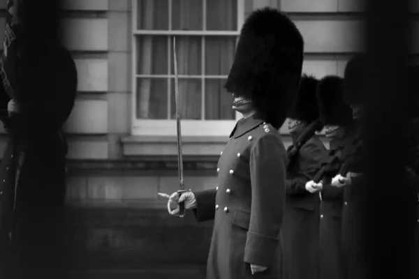 UK-20170003-Releve-de-la-Garde_2