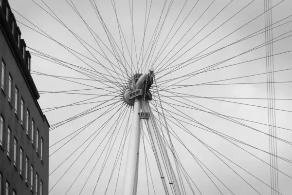 UK-20170005-London-Eye_2